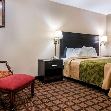 Econo Lodge Selma Buitenkant foto