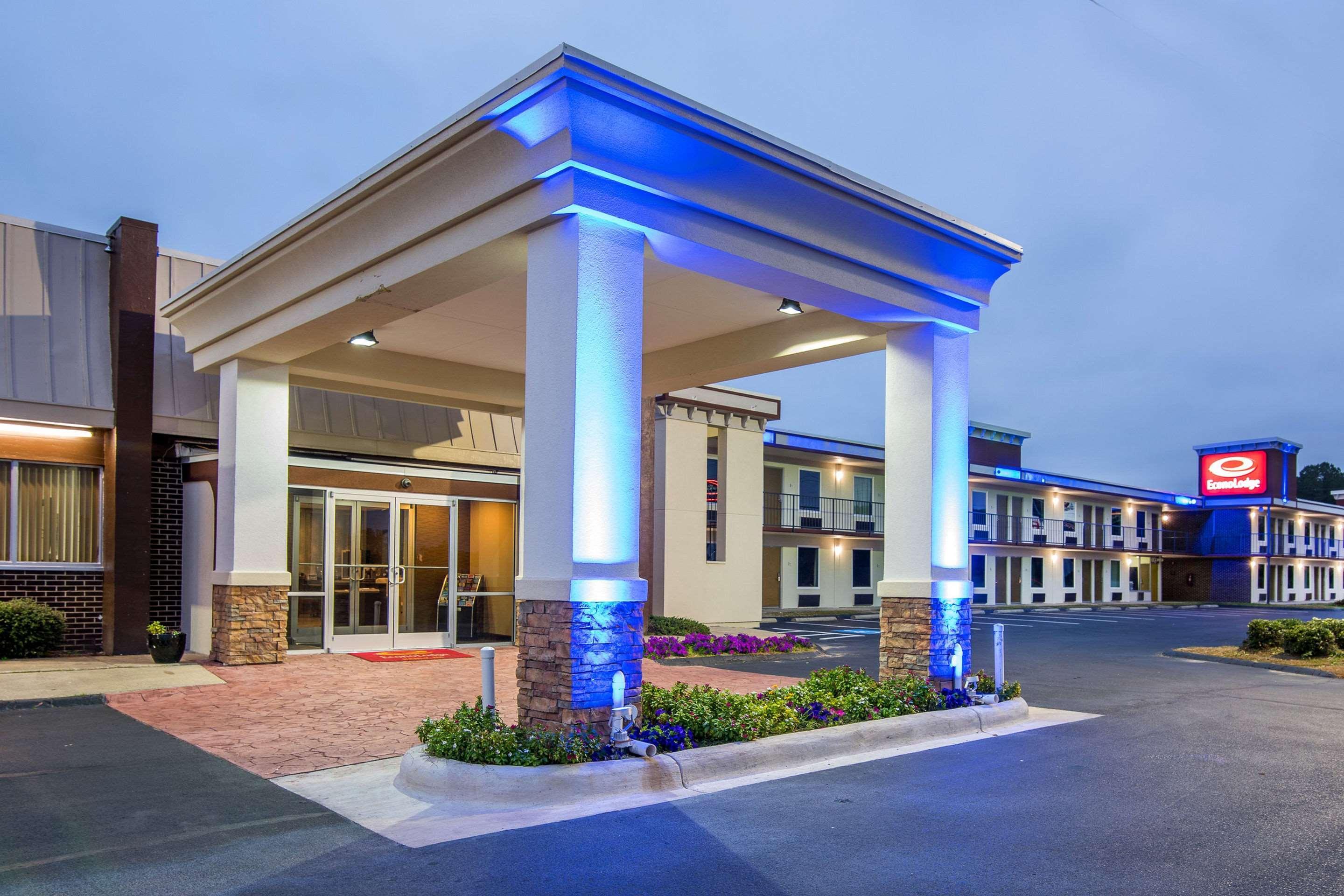 Econo Lodge Selma Buitenkant foto