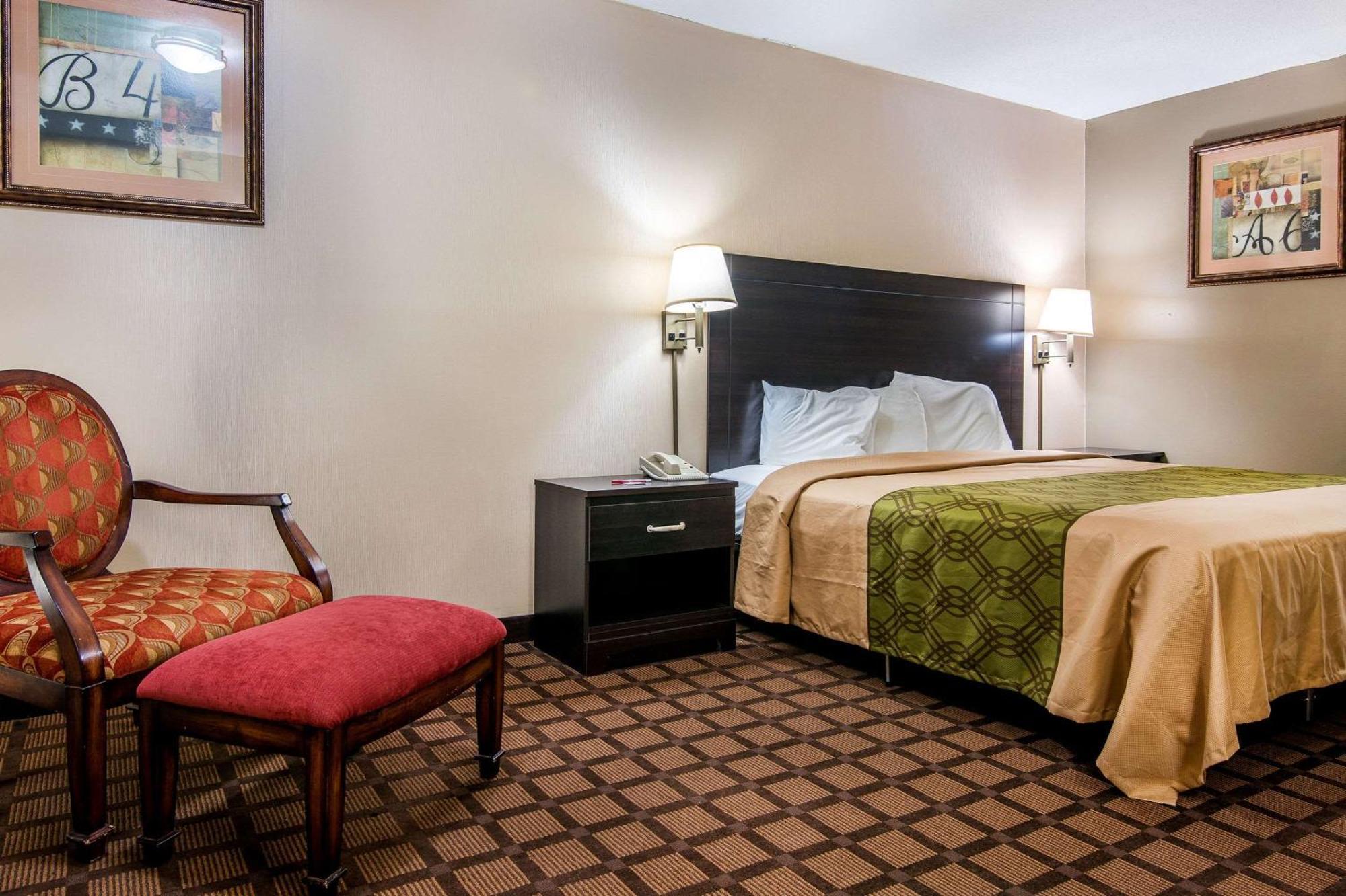 Econo Lodge Selma Buitenkant foto